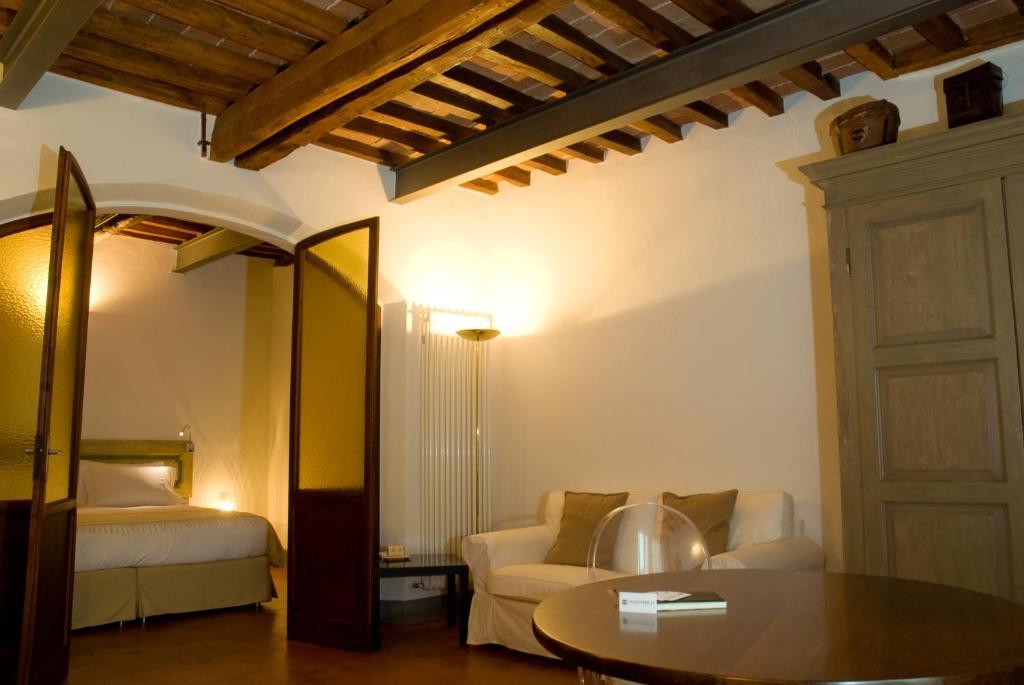 Callegherie 21 Boutique B&B Имола Номер фото