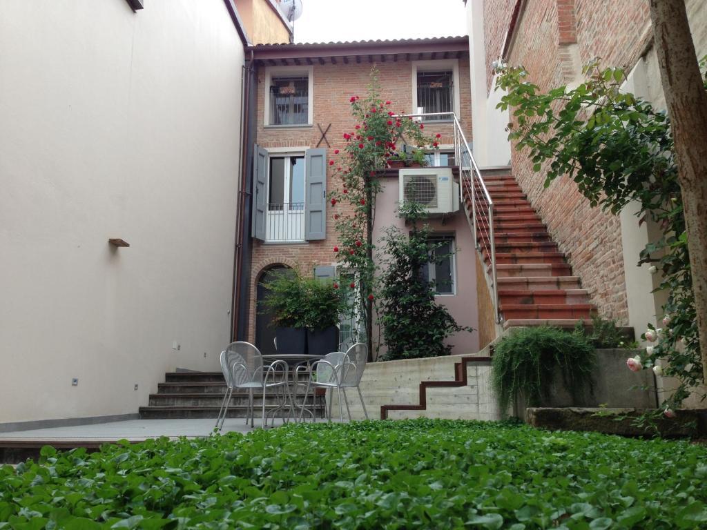 Callegherie 21 Boutique B&B Имола Экстерьер фото